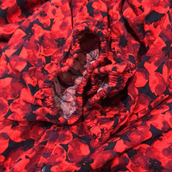 NWT A New Day Red Floral Long-Sleeve Blouse Size Medium - Picture 12 of 12